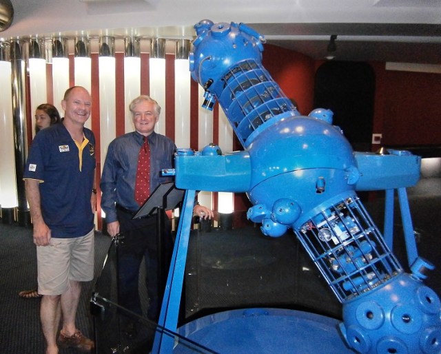 Queensland Premier Visits Brisbane Planetarium
